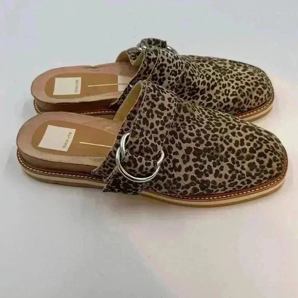Dolce Vita leopard print size 8.5 mules with buckle accent - Picture 2 of 7